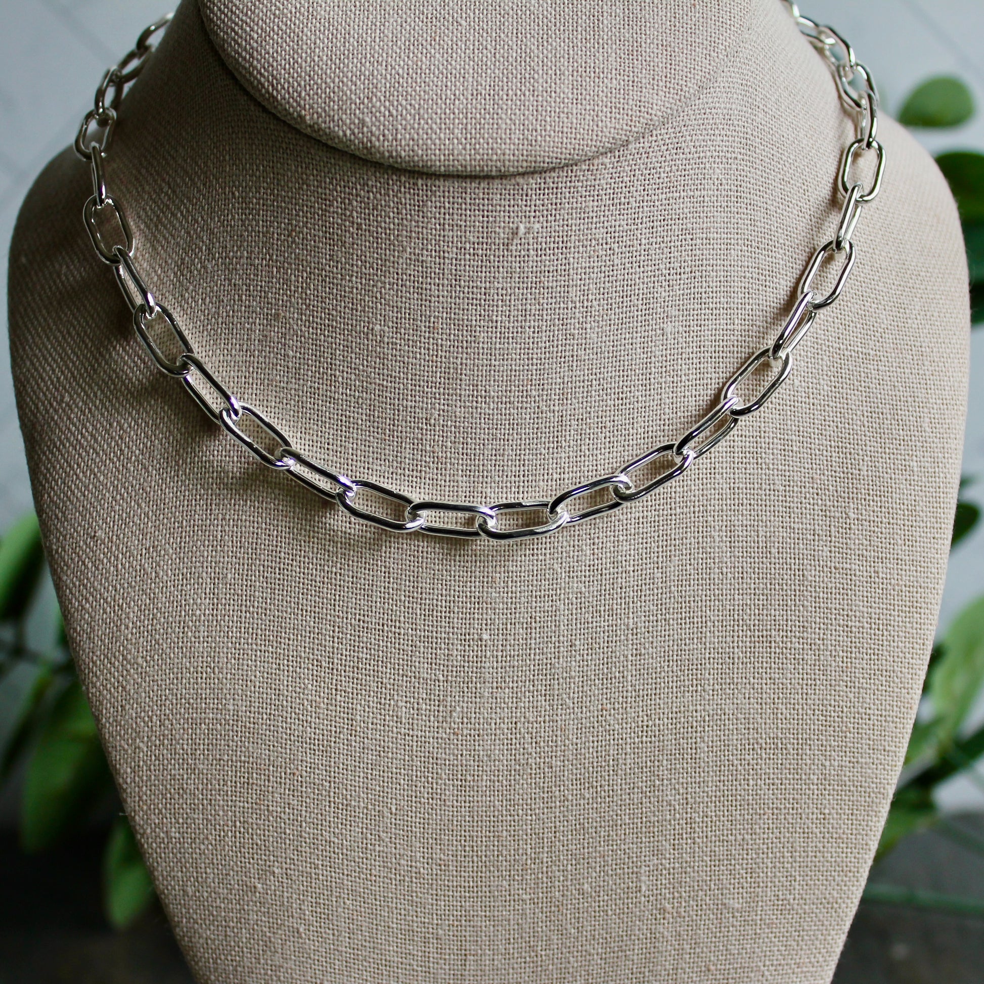 Handcrafted 14 ga sterling silver oval-link chain necklace in lobster-claw clasp