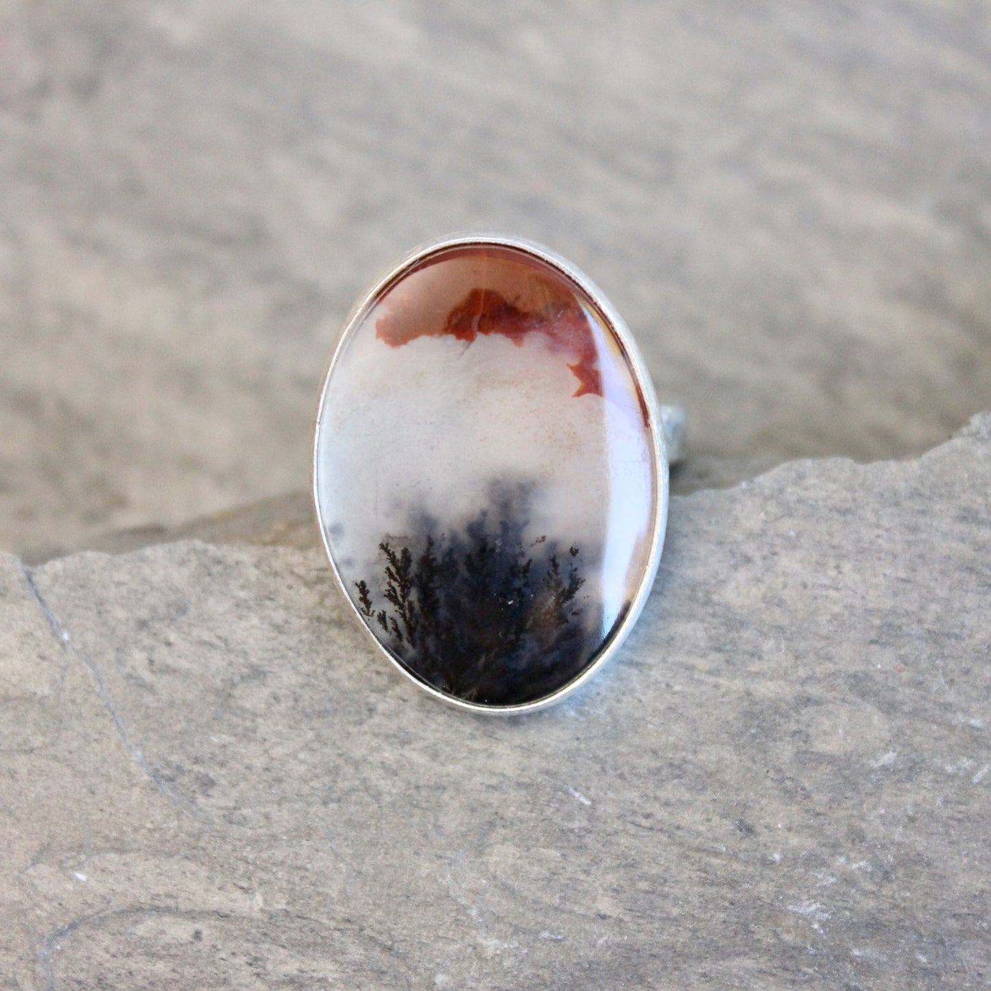 Crooked River Oregon Agate statement ring in sterling silver, size 7¾ — dendritic agate cabochon with black fern-like inclusions in hammered silver bezel, handmade by Will Macy"