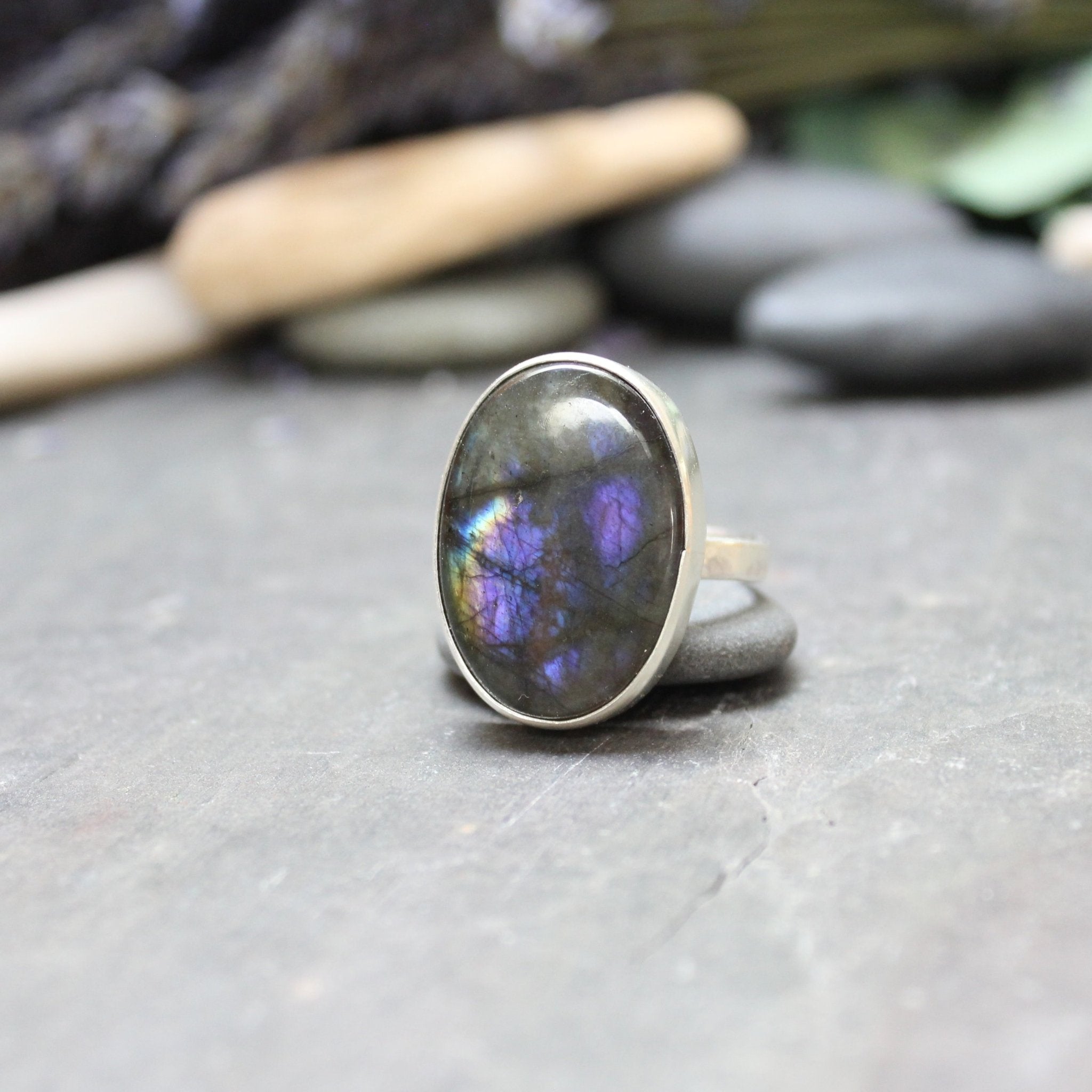 Purple online Labradorite Ring, grade A US size 7