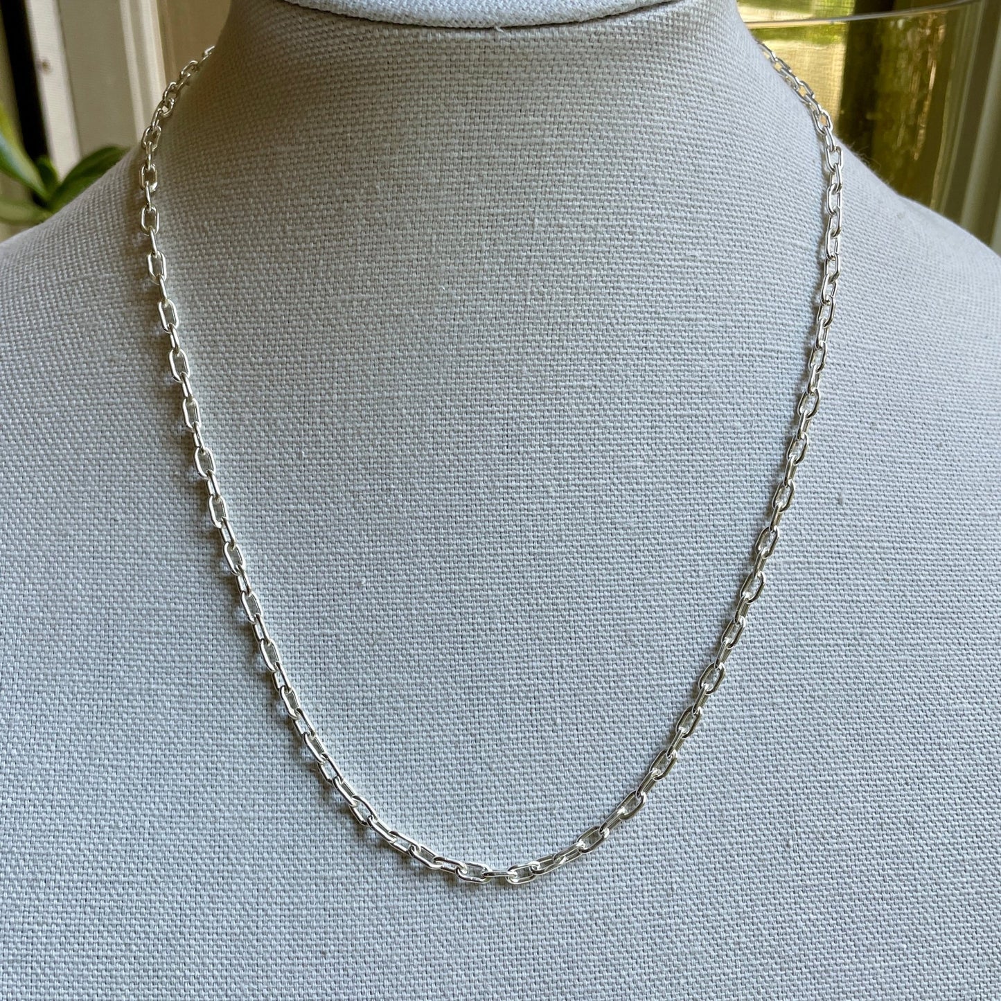 Handcrafted Sterling Silver Tiny Oval Chain Necklace - AccentYourself