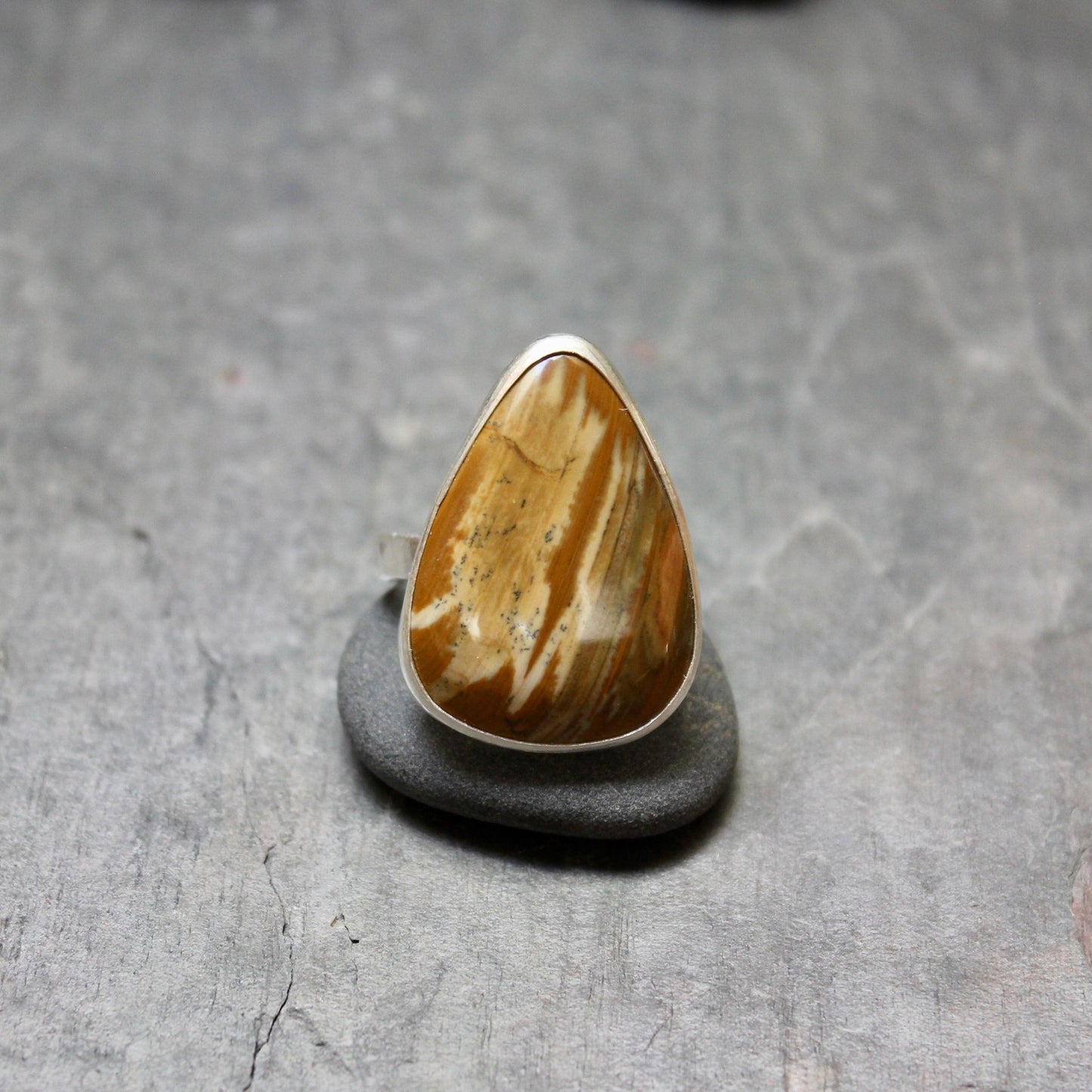 Oregon Owyhee Picture Jasper Statement Ring - AccentYourself