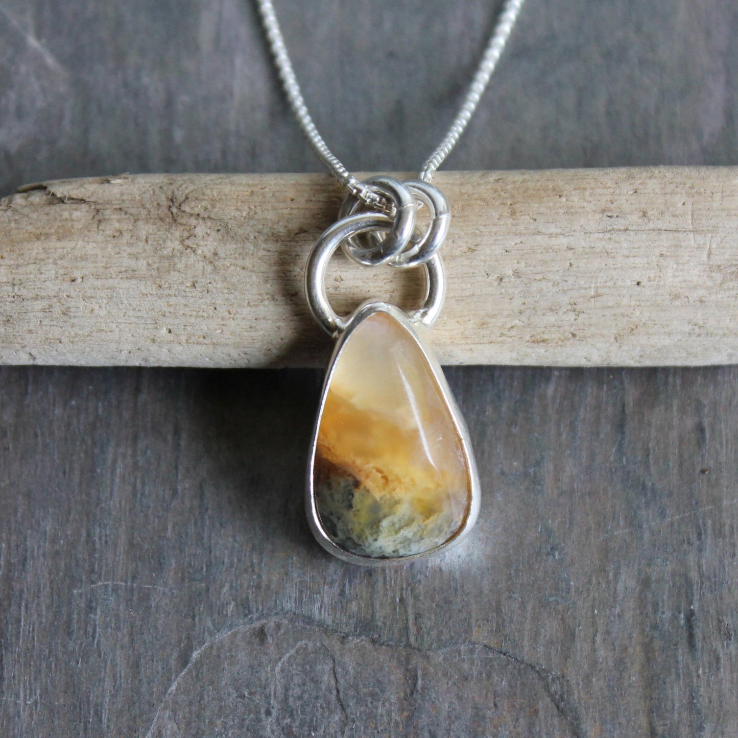 Oregon Yellow Plume Agate Pendant Necklace - AccentYourself