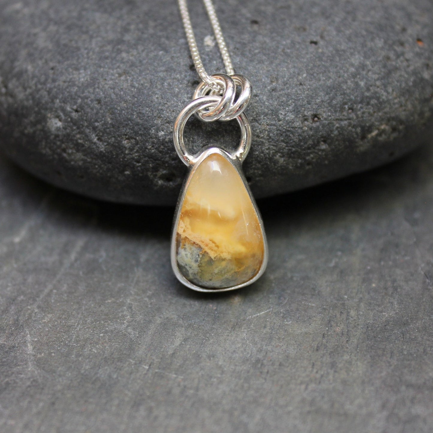 Oregon Yellow Plume Agate Pendant Necklace - AccentYourself