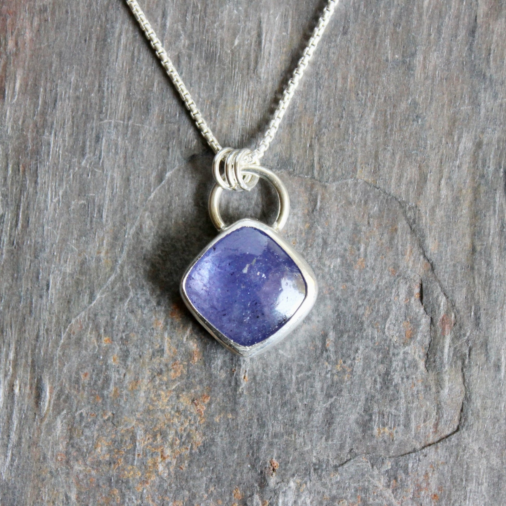 Rare Tanzanite Pendant Necklace - AccentYourself