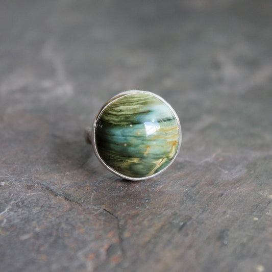 Round Oregon Gary Green Jasper Statement Ring - AccentYourself