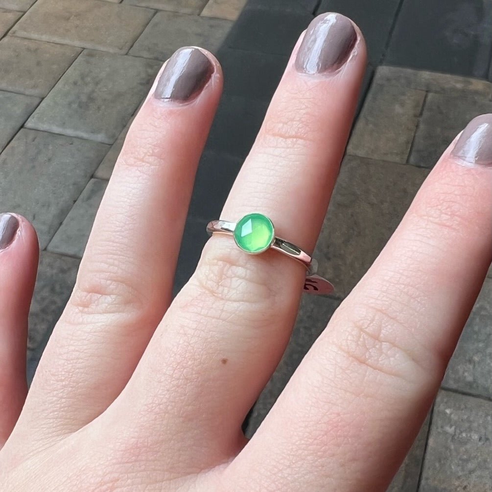 Sterling Silver Chrysoprase Stacking Ring - AccentYourself