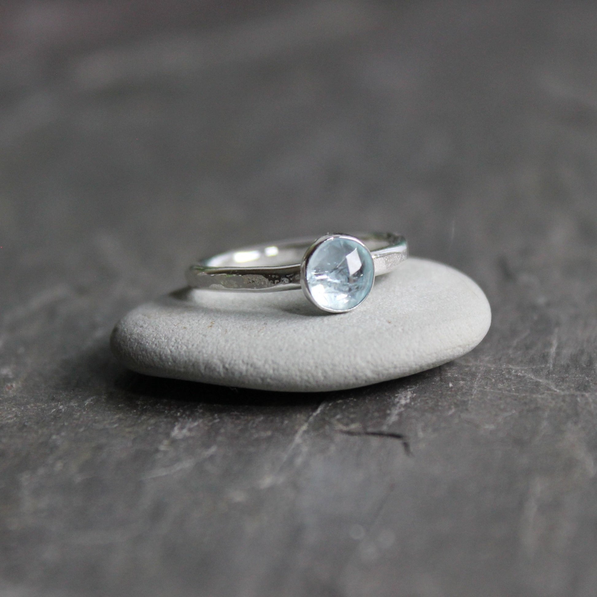 Sterling Silver Rose Cut Aquamarine Stacking Ring - AccentYourself