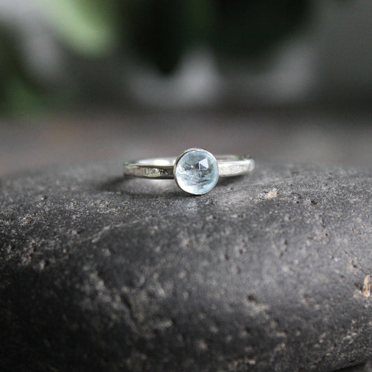 Sterling Silver Rose Cut Aquamarine Stacking Ring - AccentYourself